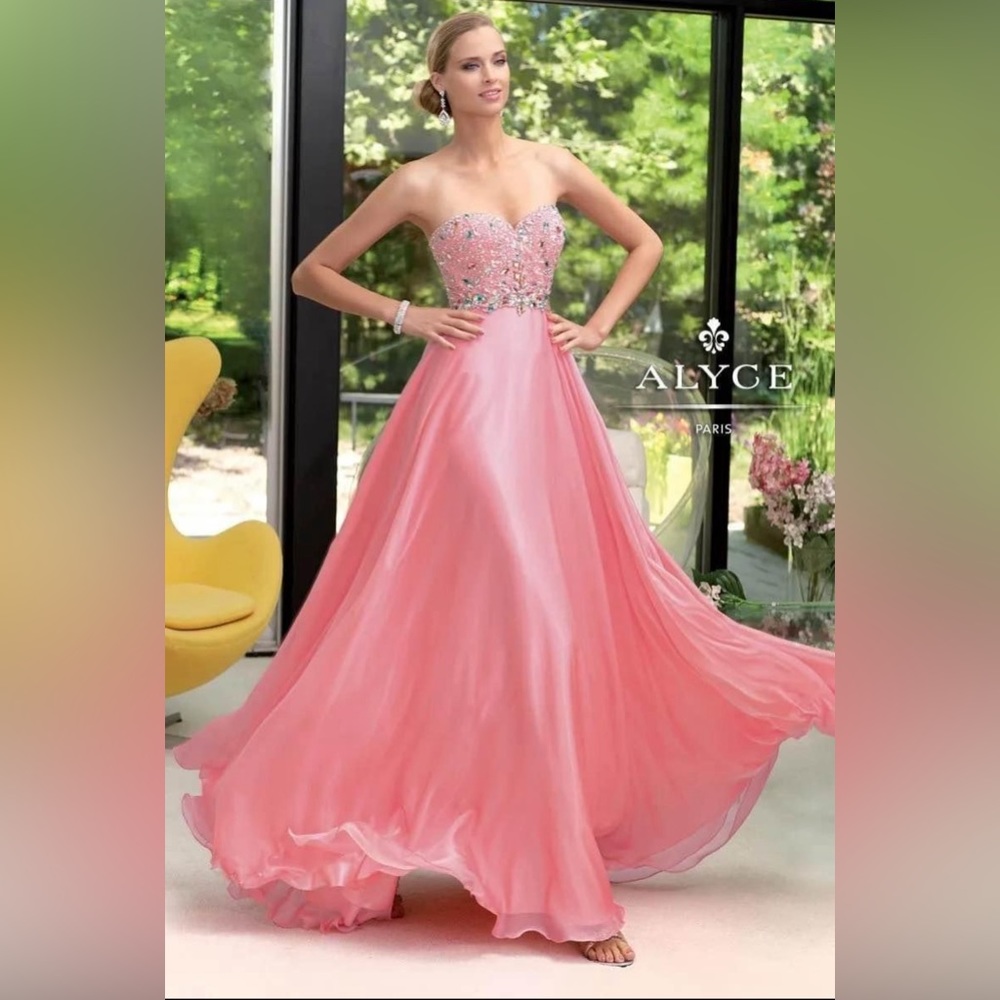 Alyce paris prom dress